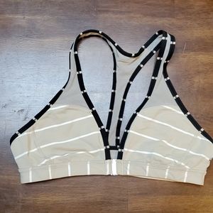 Lululemon front clasp sports bra